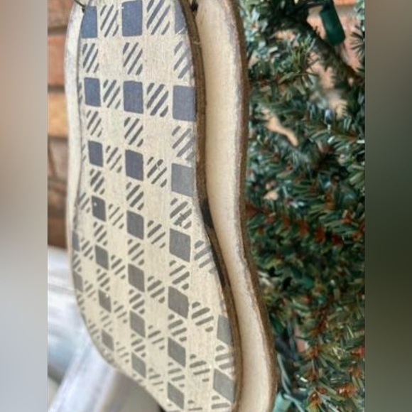 *Layered Wood Buffalo Plaid Pumpkin Ornament Cream and Black - Picture 5 of 6